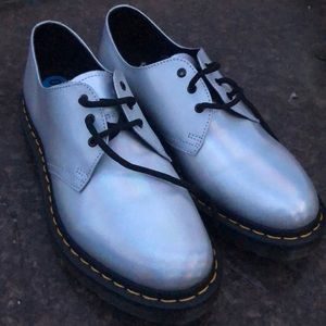 NWOT Dr Marten Holographic Boots